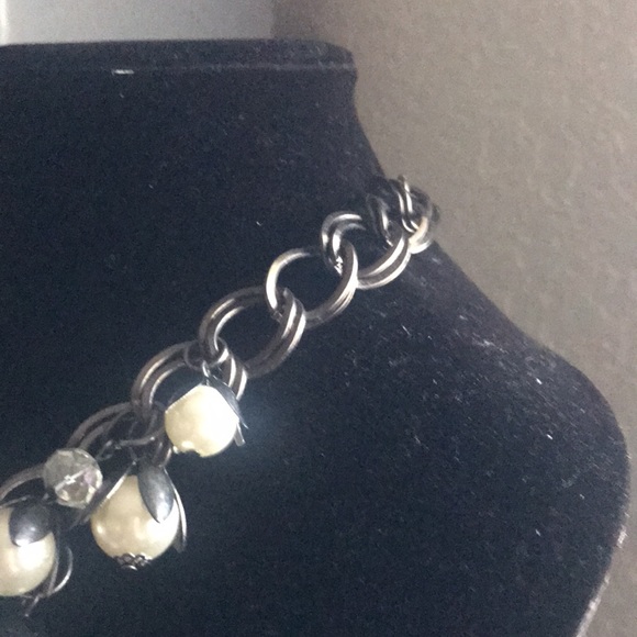 Beautiful Pearl Necklace with Black Chain - Picture 2 of 4